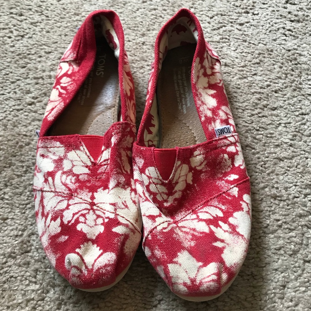 Toms flats.